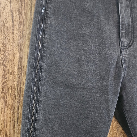 Forever 21 Black Denim Jeans High Rise Punk/Grunge Stretch Size 26 - Picture 2 of 7